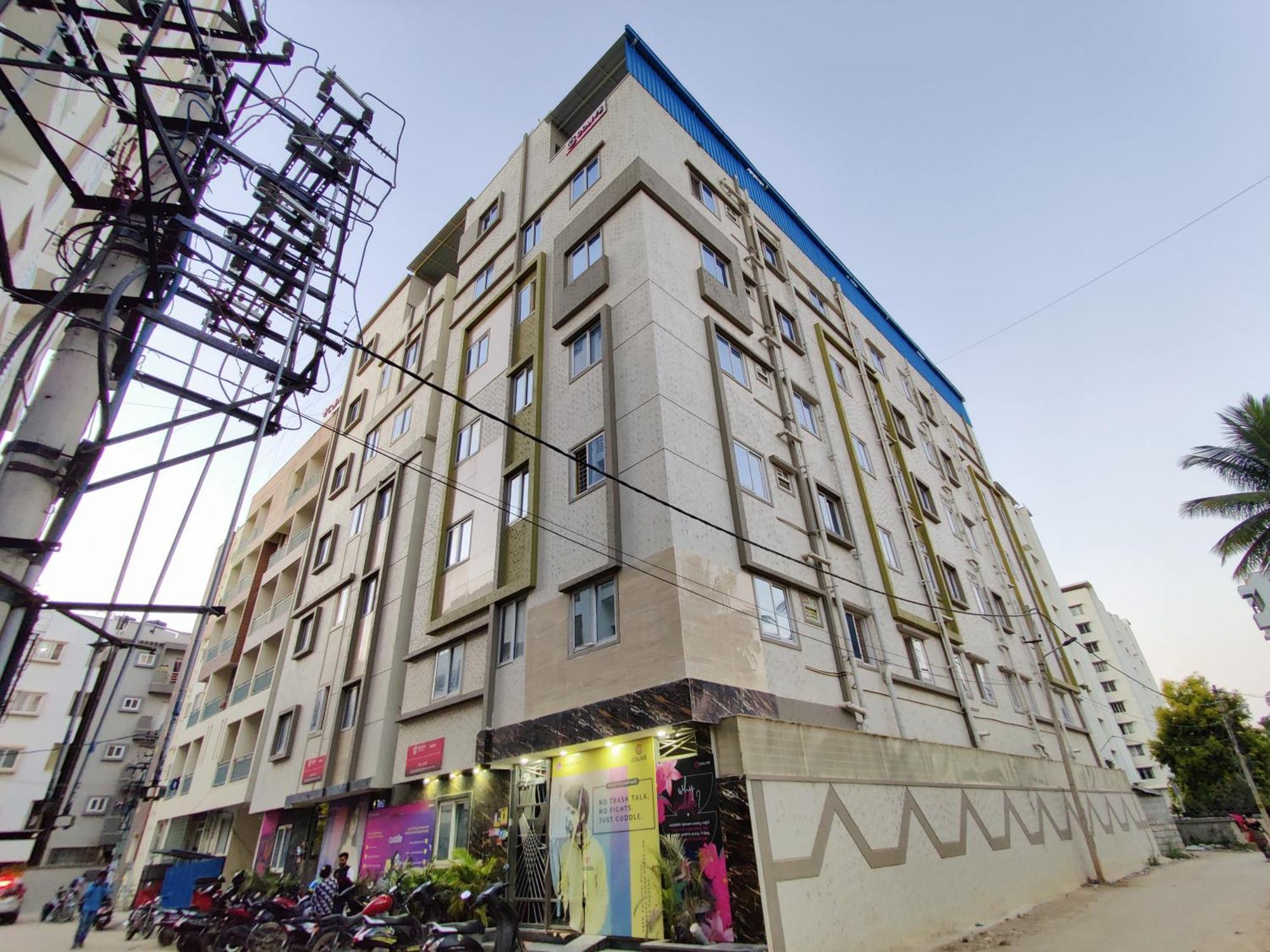 C Suites - Clanton Bangalore Exterior photo